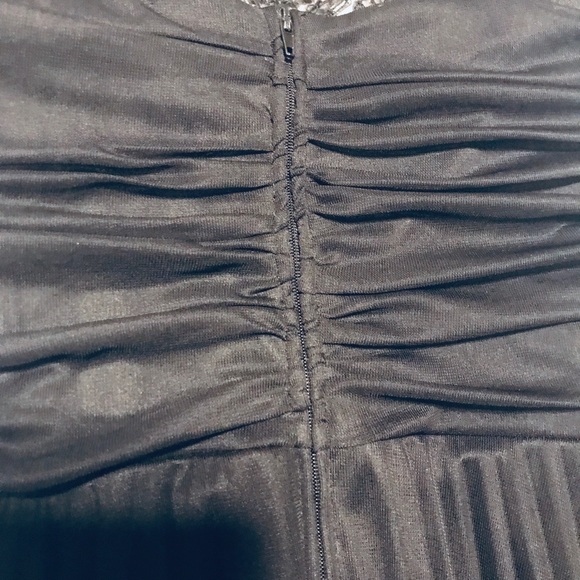 Beautiful Evening Gown - Picture 3 of 4